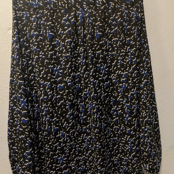 Patterned Blouse - Picture 2 of 5